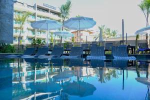 Πισίνα στο ή κοντά στο Qoople Legend A40 prime sea location apartment