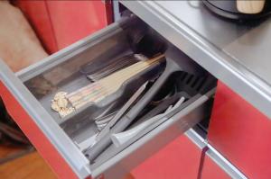 東京にあるShibuya-E604の調理器具入れの引き出し