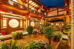 Shile Inn外面的花园