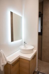 Ένα μπάνιο στο RIRIKA homes