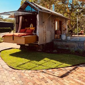 En have udenfor B Farm + 74 billeder