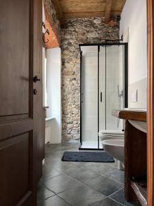 Ένα μπάνιο στο Robin's Nest