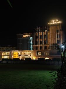 デヘラードゥーンにあるHotel YKM Crownのギャラリーの写真