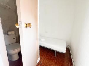 Koupelna v ubytování LÀtic Rooms