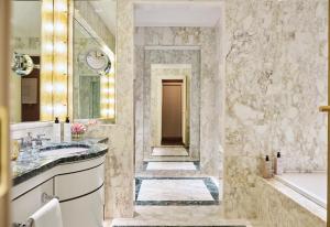 Koupelna v ubytování Four Seasons Hotel Milano