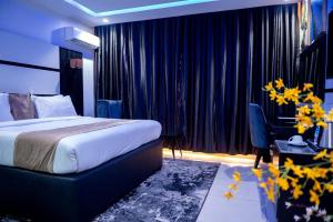 Gallery image of Golden Tulip Crown Prince Hotel, Awka in Awka