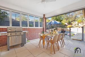 Patio nebo venkovní prostory v ubytování Adelaide Resort 5 Bedrooms swimming Pool
