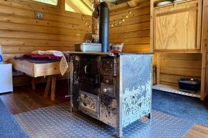 Fotografie z fotogalerie ubytování Schwarzwald Romantikhütte - Zweisamkeit - mit Bettwäsche, Handtücher und Holz v destinaci Schenkenzell
