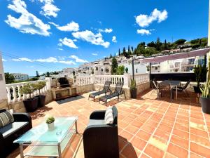 Balkón nebo terasa v ubytování Casa en Nerja con gran terraza, muy luminosa y en tranquila urbanización