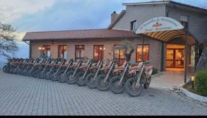 Imagen de la galería de Al Brunello, en Montalcino 57 fotos más