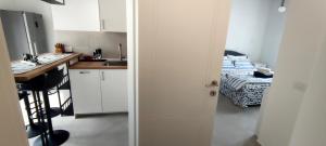 Kuchyň nebo kuchyňský kout v ubytování Archway Nine