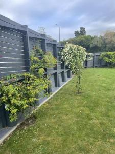 Giardino di Central located new build 3 bed rooms entire house