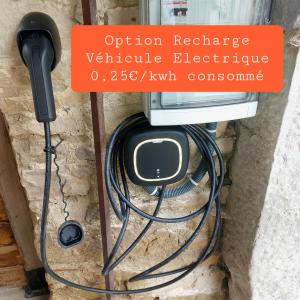 MontaiguL'INATTENDU Vue imprenable,clim,parking avec borne de recharge, ménage inclus的相册照片