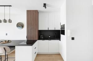 Køkken eller tekøkken på Laguna beach volledig gerenoveerd 1 slpk appartement