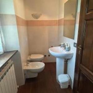 A bathroom at Il Pianetto Holiday Accomodation