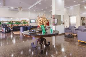 Гостиная зона в Hotel Nacional Inn Ribeirão Preto