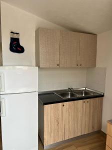 Una cocina o zona de cocina en Adriatic Escape