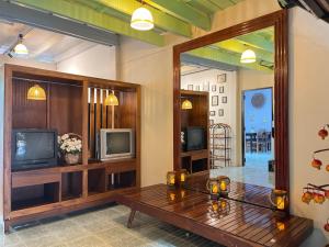 Μια τηλεόραση ή/και κέντρο ψυχαγωγίας στο The Memory Hostel