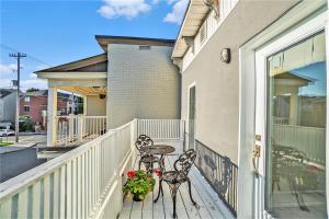 Μπαλκόνι ή βεράντα στο Private 3 Bedrooms Downtown Ottawa w Balcony