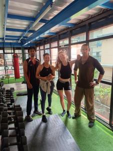 Majutusasutuse Mystic Vibes International Fitness Commune külastajad