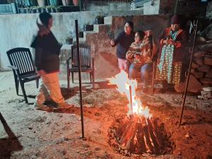 Επισκέπτες που μένουν στο Mahankal Valley Homestay