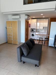 Kuchnia lub aneks kuchenny w obiekcie Loft luminoso Alcorcón M-40 Madrid