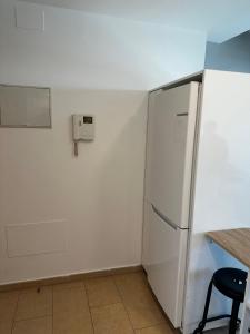 Kuchnia lub aneks kuchenny w obiekcie Loft luminoso Alcorcón M-40 Madrid