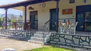 The building in which the holiday home is located