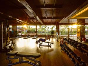 Posilňovňa alebo fitness centrum v ubytovaní Harman Resort Hotel Sanya
