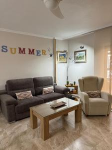 Część wypoczynkowa w obiekcie Apartamento Playa Guardamar del Segura