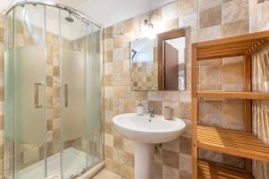 A bathroom at Villa Verdena - Carovigno