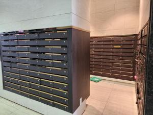 ห้องน้ำของ Modern Apartment The MarQ D1