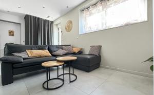 Χώρος καθιστικού στο Maison cosy avec jardin & piscine chauffée