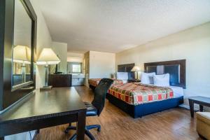 Postel nebo postele na pokoji v ubytování Executive Inn Port Lavaca by OYO