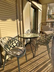 Balkoni atau teres di Airy apartment