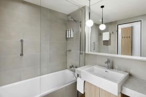 Bagno di Courtyard by Marriott Zurich North