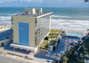 Nespecifikovaný výhled na moře nebo výhled na moře při pohledu z aparthotelu