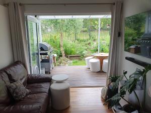 Giardino di Otumoetai Shared Family Home - Sherwood Food Forest, New Zealand