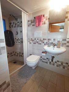 Koupelna v ubytování B&B U Mare Mio + 37 fotografií