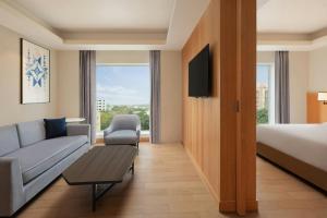 Postel nebo postele na pokoji v ubytování Fairfield by Marriott Amritsar