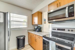 Φωτογραφία από το άλμπουμ του 10 Mi to Dtwn Ocala Dog-Friendly Home with Fire Pit σε Οκάλα +17 φωτογραφίες