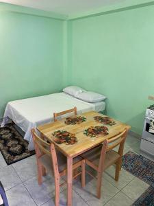 Postel nebo postele na pokoji v ubytování Runnyaway Inn