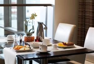 Makanan di atau berdekatan hotel