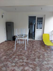 Ruang duduk di Grand studio avec belle vue