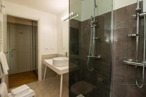 Kúpeľňa v ubytovaní Album Boutique Rooms