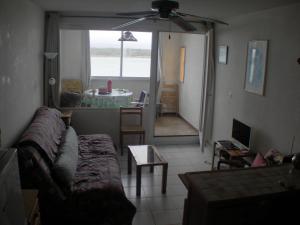 Χώρος καθιστικού στο Appartement T2 bord de chenal