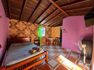 Postel nebo postele na pokoji v ubytování Hotel del Parque Támesis + 9 fotografií
