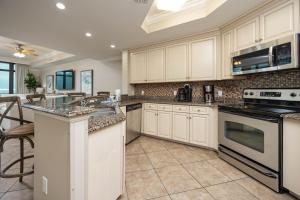 Kuchyň nebo kuchyňský kout v ubytování Phoenix West 308 condo