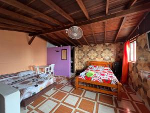 Postel nebo postele na pokoji v ubytování Hotel del Parque Támesis