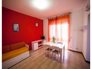 Φωτογραφία από το άλμπουμ του Appartement in Luni mit Pool σε Luni